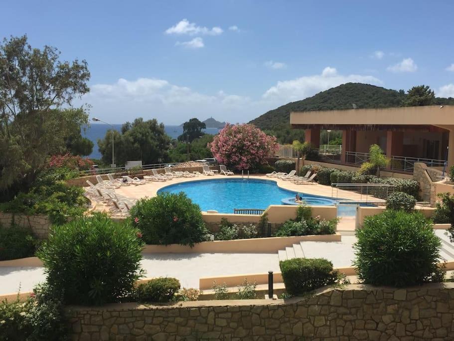 F2 Vue Mer Dans Residence Avec Piscine Ajaccio  Exterior photo